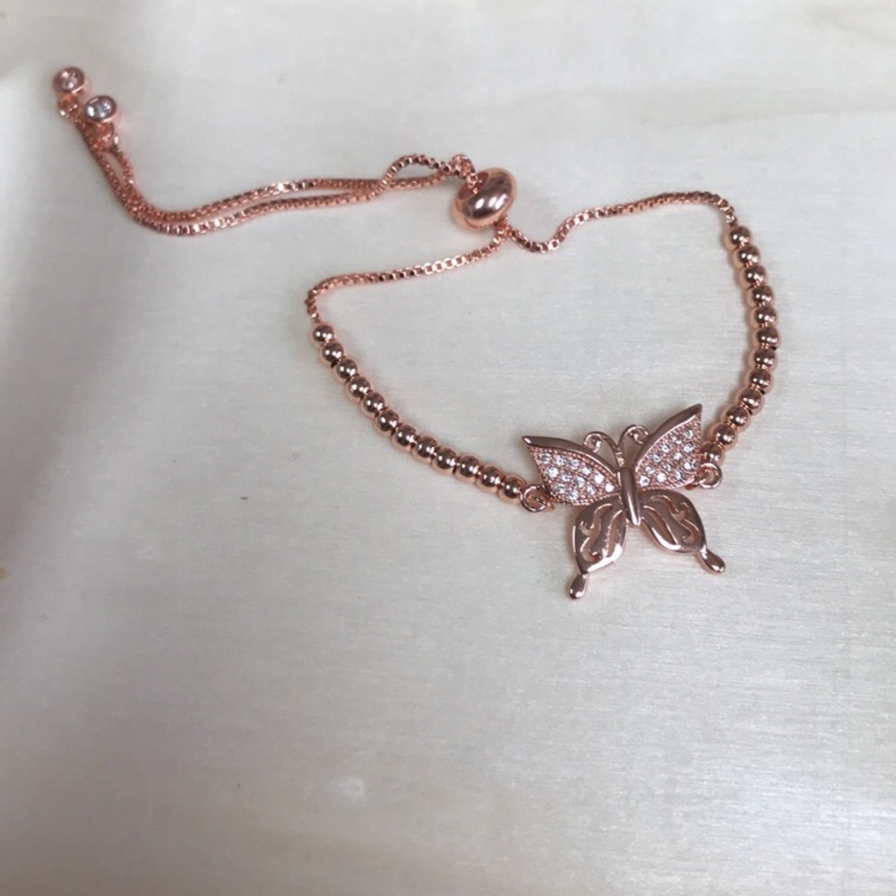 Butterfly charm bracelet.... sold 🛑🛑🛑
